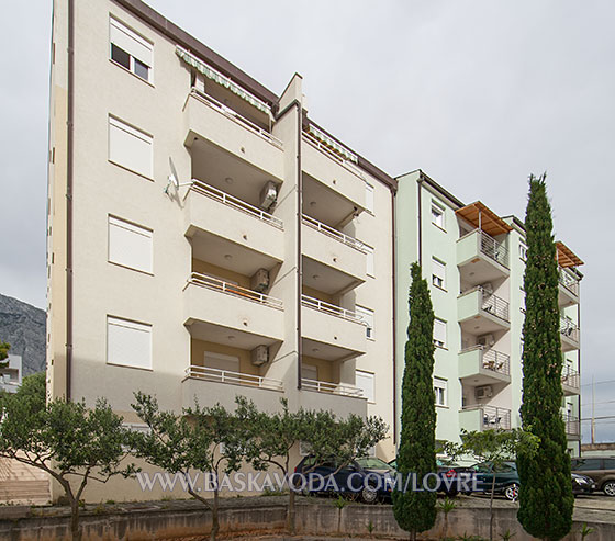 Apartments Lovre, Baška Voda - house
