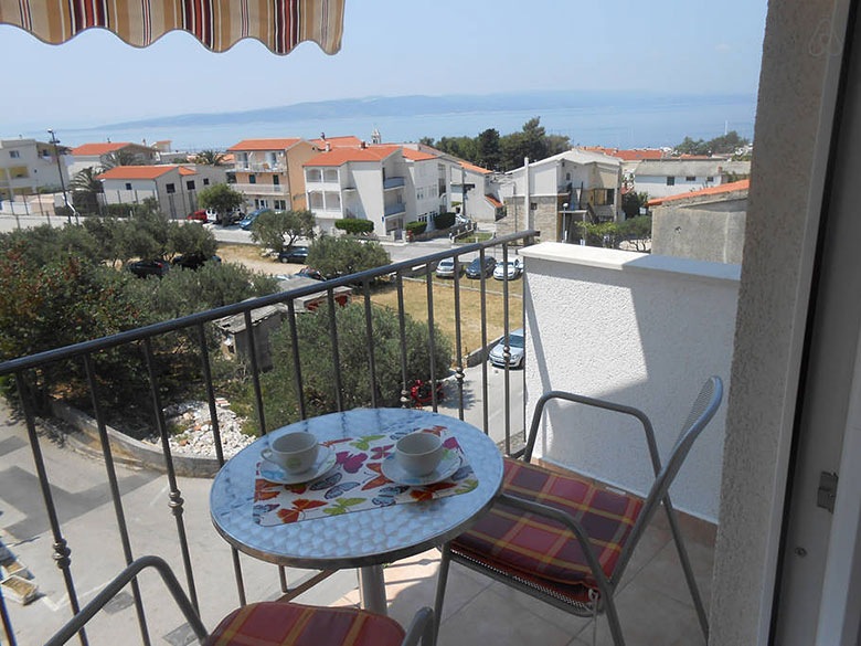 apartments Nina, Baška Voda - balcony with sea view